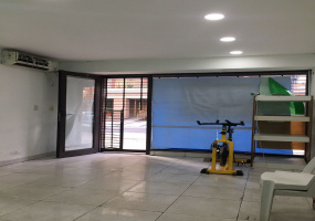 Piñeiro 136, Lanus, Argentina, ,Local,En Alquiler,Piñeiro 136,1086