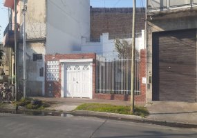GUADALUPE 2291, Lanus, Argentina, 1824, ,Casa,En Venta,GUADALUPE 2291,1093 GUADALUPE 2291, Lanus, Argentina, 1824, ,Casa,En Venta,GUADALUPE 2291,1093