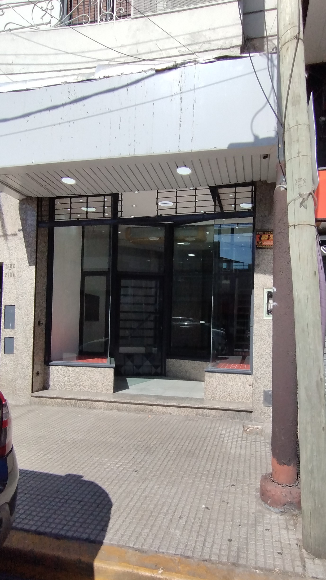 JUAN DOMINGO PERON 2184, Valentín Alsina, Argentina, ,Local,En Alquiler,JUAN DOMINGO PERON 2184,1107
