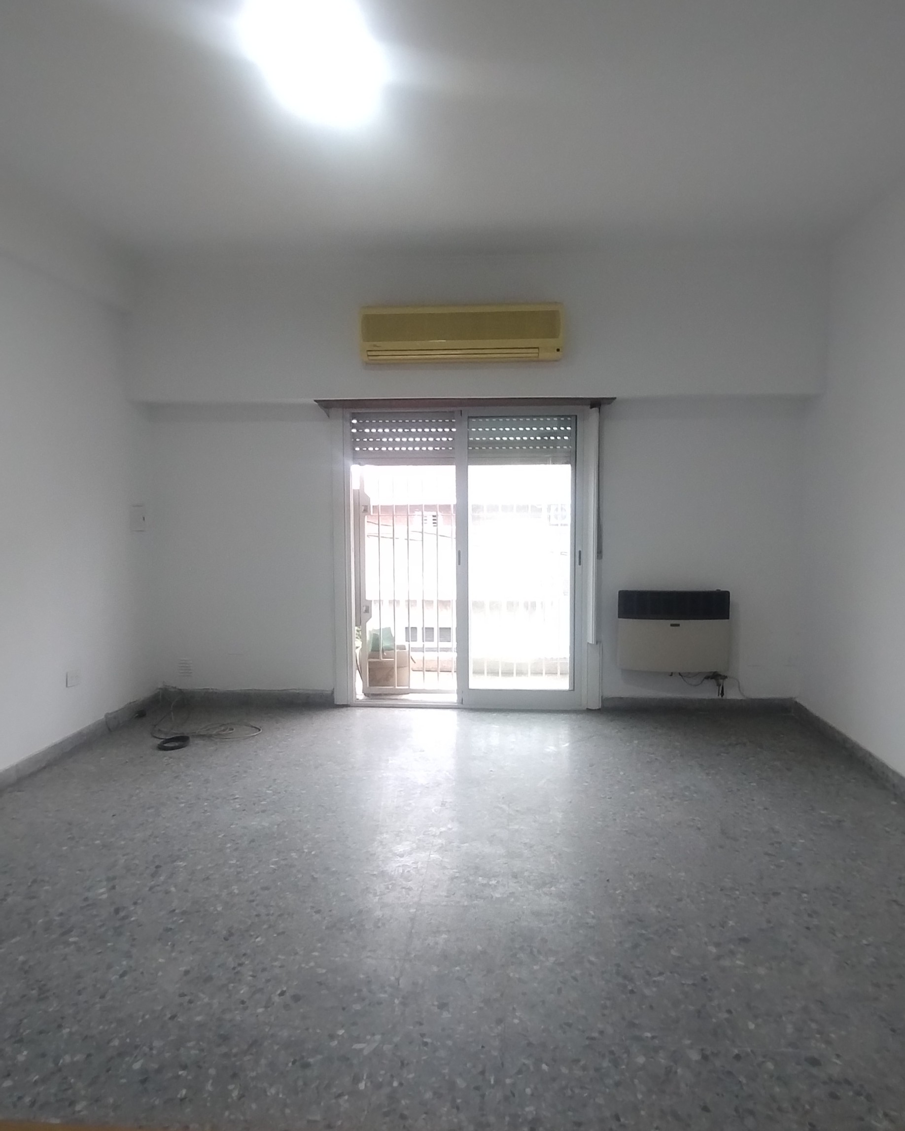 Santiago del Estero 307, Lanus, Argentina, 2 Habitaciones Habitaciones, ,1 BañoBathrooms,Departamento,En Alquiler,Santiago del Estero 307, Lanus,1123