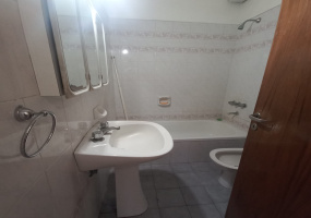 Itapiru 591, Valentín Alsina, Lanus, Argentina, 2 Habitaciones Habitaciones, ,2 BathroomsBathrooms,Departamento,En Venta,Itapiru 591, Valentín Alsina, Lanus,1152