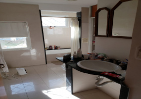 JEAN JAURES 3959, VALENTIN ALSINA, LANUS OESTE, BUENOS AIRES, Argentina, ,Casa,En Venta,JEAN JAURES 3959,1011