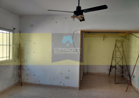 FLORIDA 819, DE VALENTIN ALSINA, PARTIDO DE LANUS, BUENOS AIRES, Argentina, ,Galpón Con Vivienda,En Alquiler,FLORIDA 819, DE VALENTIN ALSINA, PARTIDO DE LANUS,1064 FLORIDA 819, DE VALENTIN ALSINA, PARTIDO DE LANUS, BUENOS AIRES, Argentina, ,Galpón Con Vivienda,En Alquiler,FLORIDA 819, DE VALENTIN ALSINA, PARTIDO DE LANUS,1064