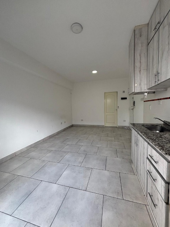 SANTIAGO DEL ESTERO 840, Lanus, Argentina, 1824, ,1 BañoBathrooms,Departamento,En Alquiler,SANTIAGO DEL ESTERO 840,1070