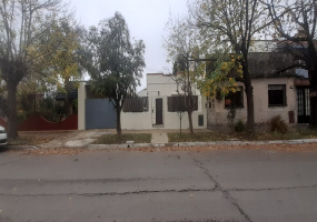MAZZA 2783, Lanus, Argentina, 1824, ,Casa,En Alquiler,MAZZA 2783,1076